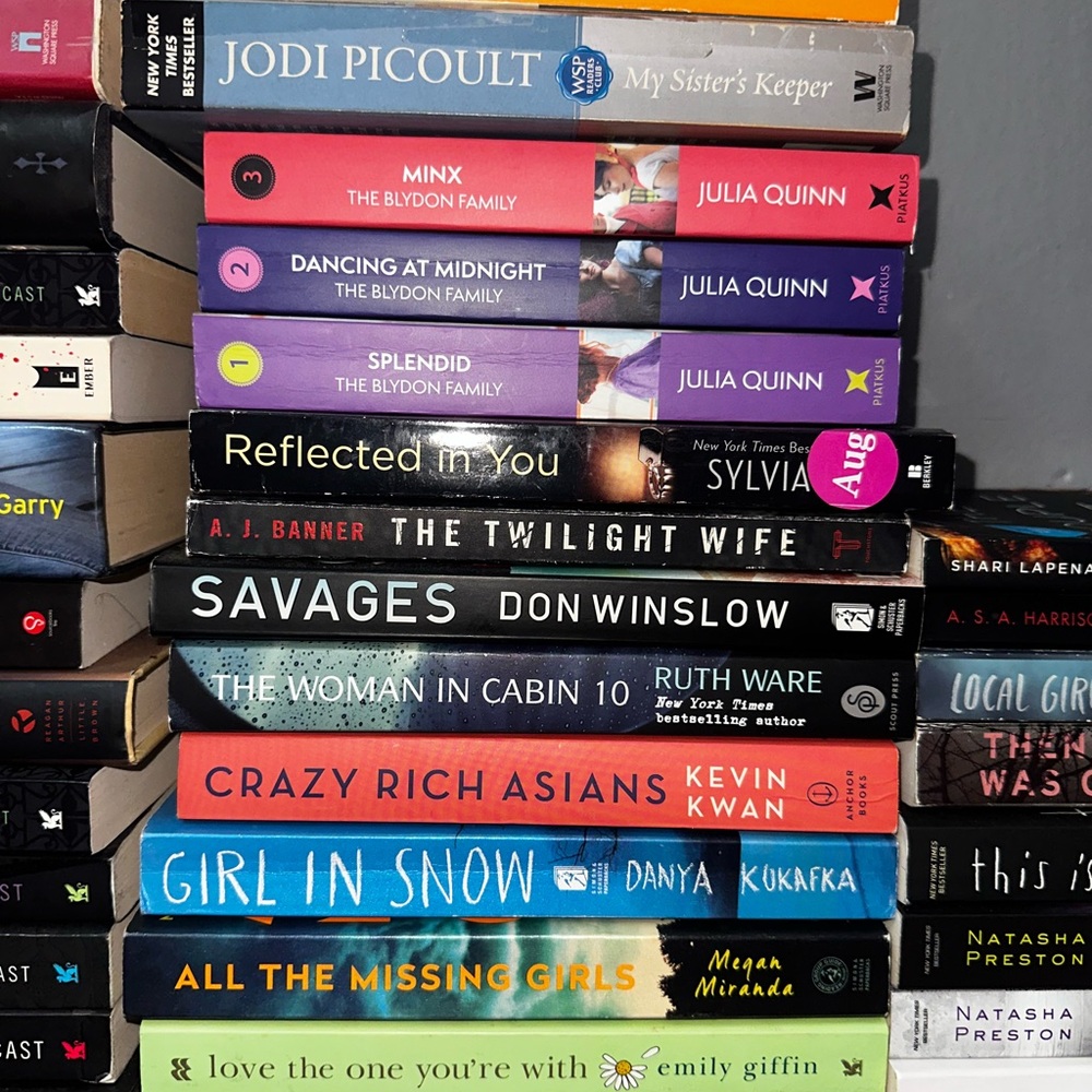 Assorted Book Collection - Picture 3 of 4